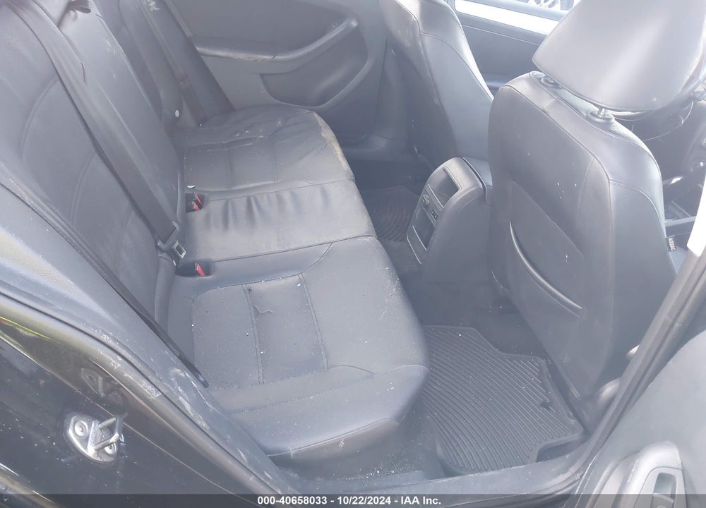 2013 VOLKSWAGEN JETTA 2.5L SE VIN: 3VWDX7AJ7DM361660