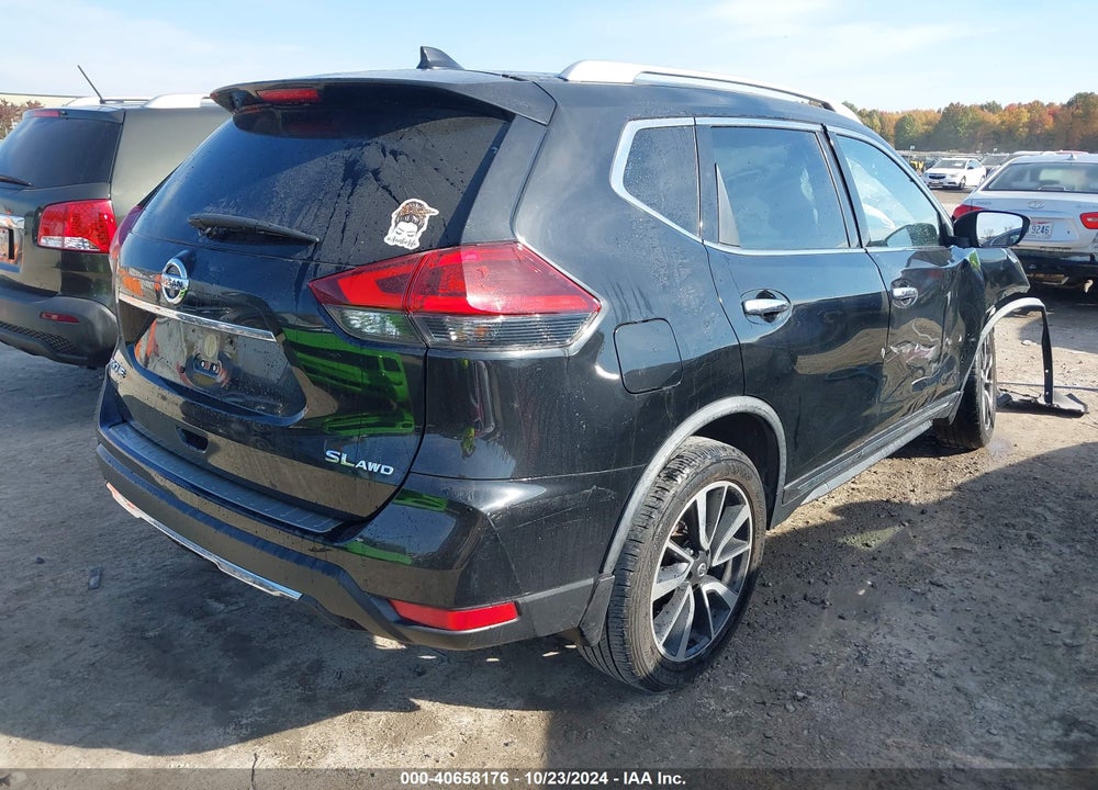 2018 NISSAN ROGUE SL VIN: JN8AT2MV1JW341536