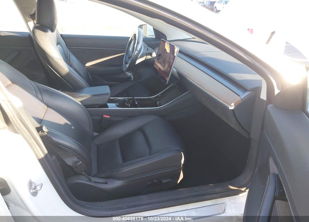 2020 TESLA MODEL 3 STANDARD RANGE PLUS REAR-WHEEL DRIVE/STANDARD RANGE REAR-WHEEL DRIVE VIN: 5YJ3E1EA2LF633031