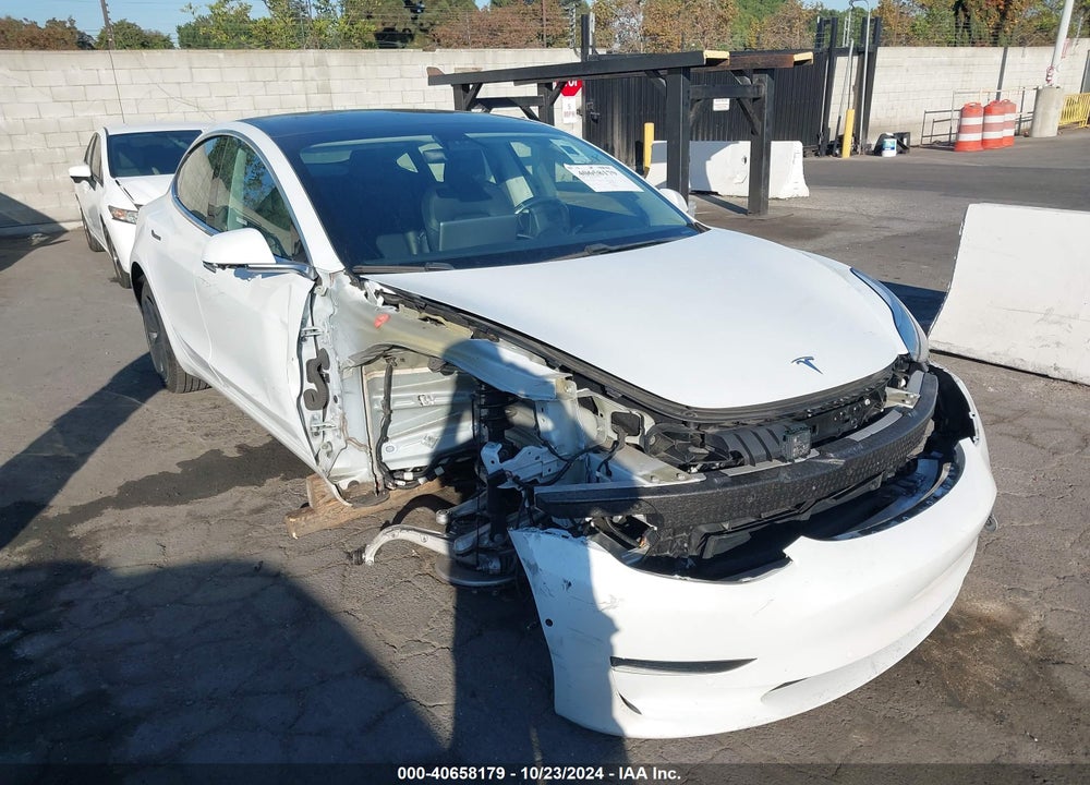 2020 TESLA MODEL 3 STANDARD RANGE PLUS REAR-WHEEL DRIVE/STANDARD RANGE REAR-WHEEL DRIVE VIN: 5YJ3E1EA2LF633031