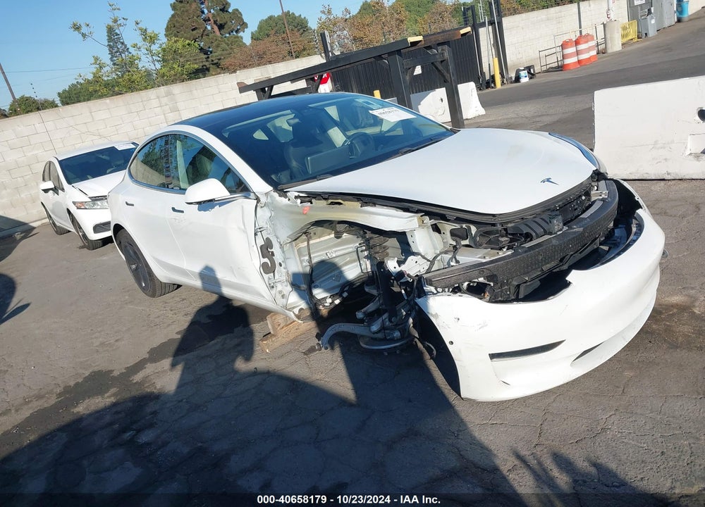 2020 TESLA MODEL 3 STANDARD RANGE PLUS REAR-WHEEL DRIVE/STANDARD RANGE REAR-WHEEL DRIVE VIN: 5YJ3E1EA2LF633031