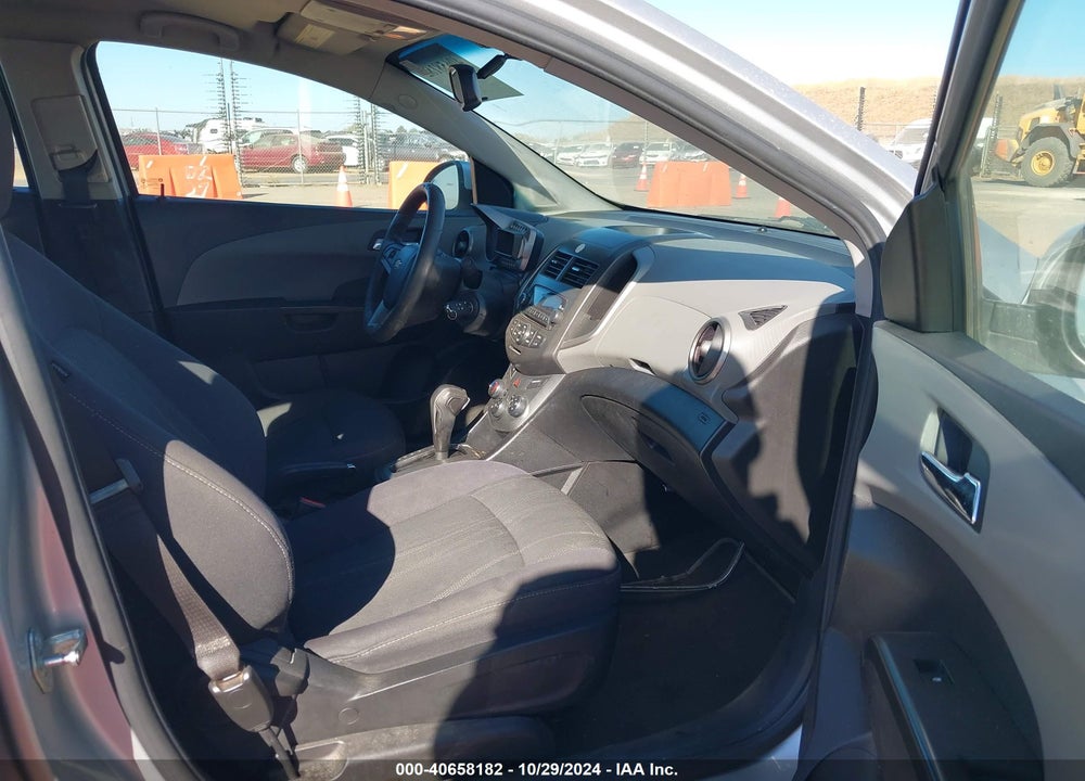 2014 CHEVROLET SONIC LT AUTO VIN: 1G1JC5SH8E4107270
