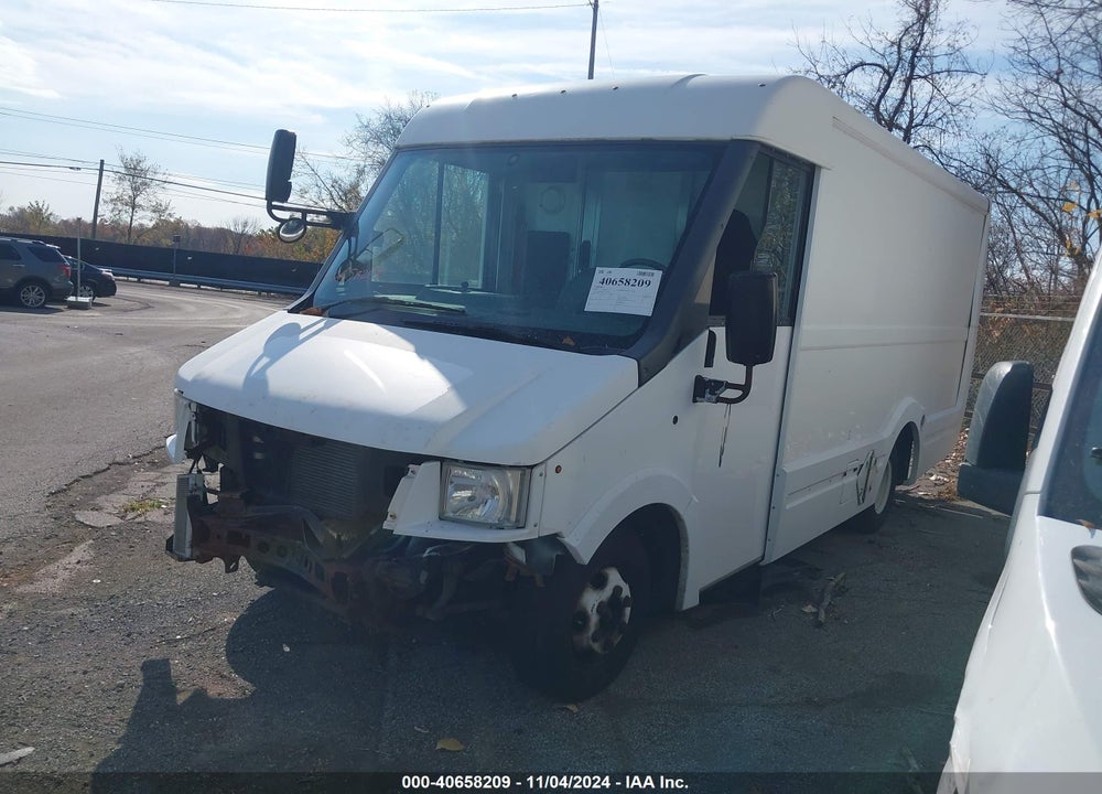 2013 ISUZU COMMERCIAL VAN VIN: JALB4T178D7W01260
