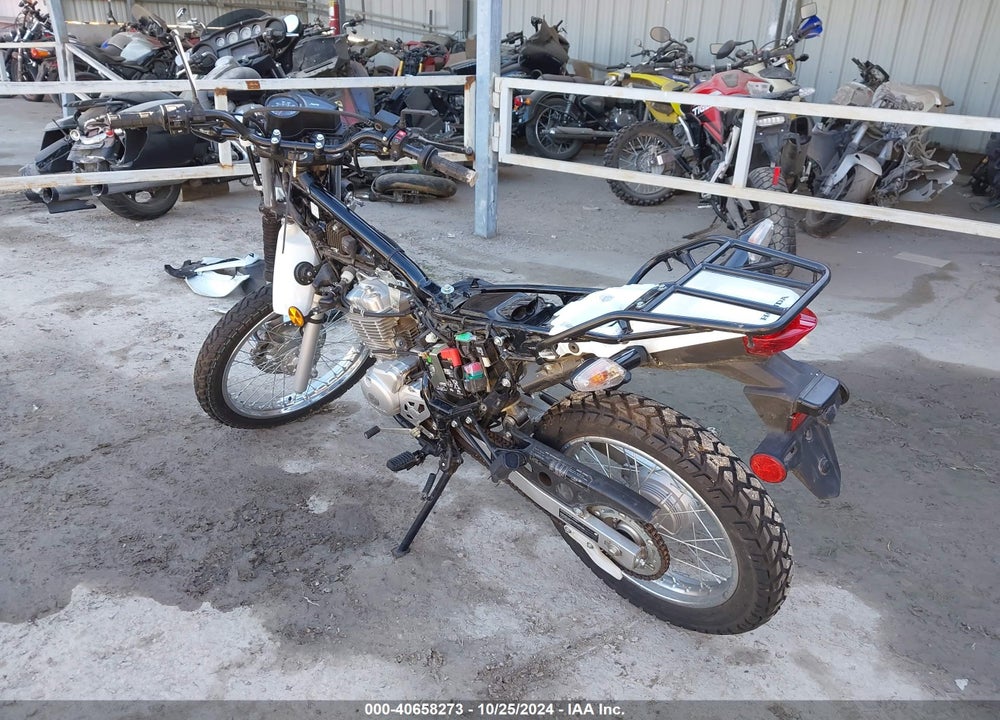 2023 HONDA XR150L E VIN: 3H1KD1313PD006899