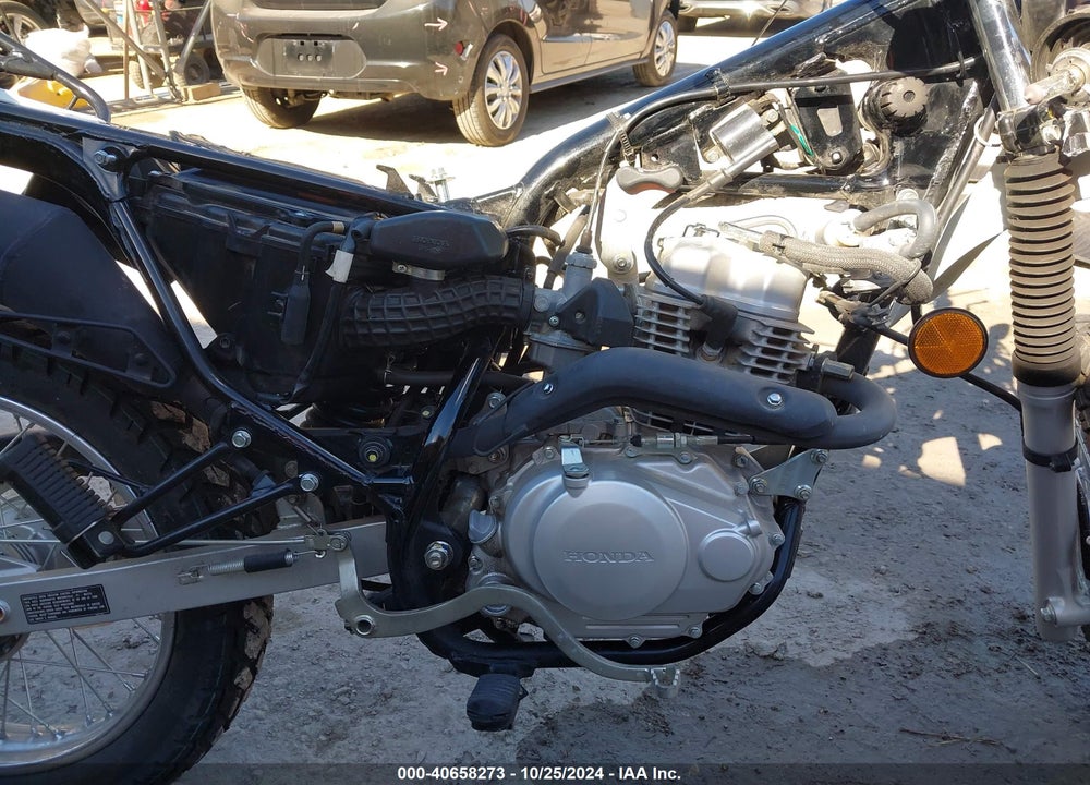 2023 HONDA XR150L E VIN: 3H1KD1313PD006899