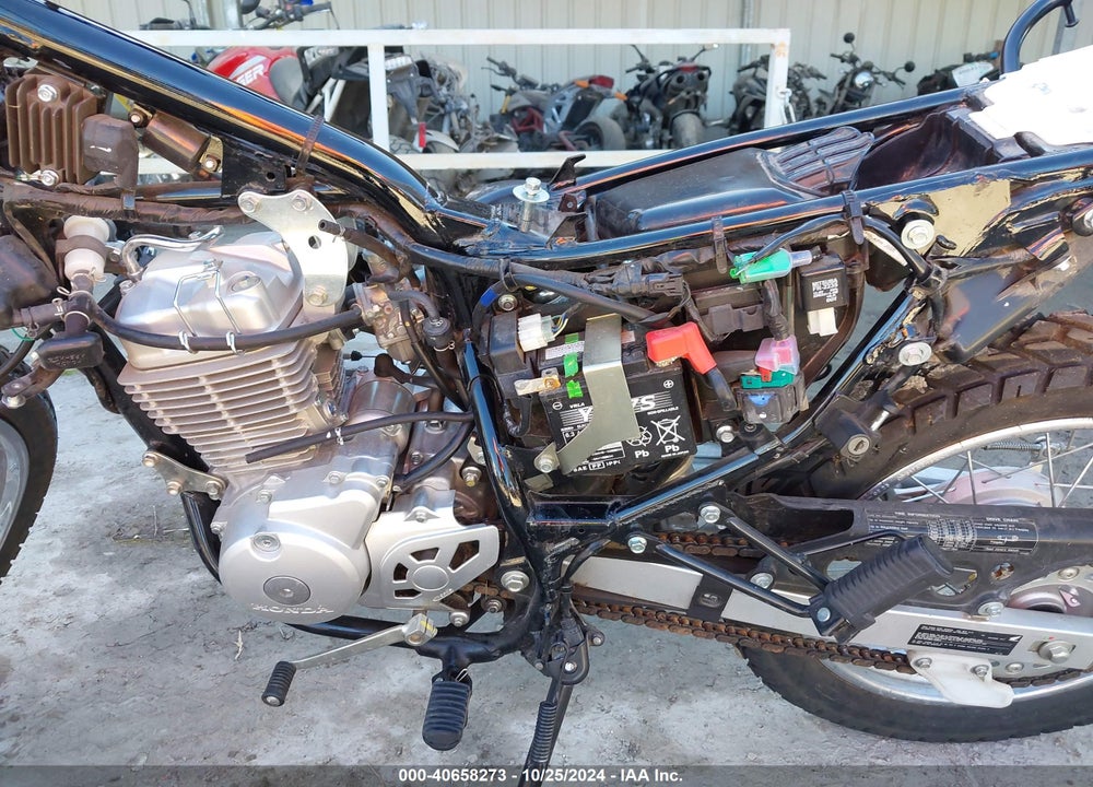 2023 HONDA XR150L E VIN: 3H1KD1313PD006899