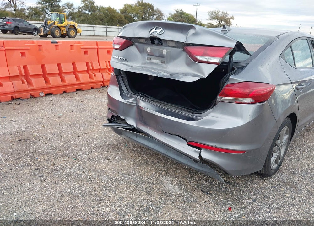 2018 HYUNDAI ELANTRA SEL VIN: 5NPD84LF6JH374702