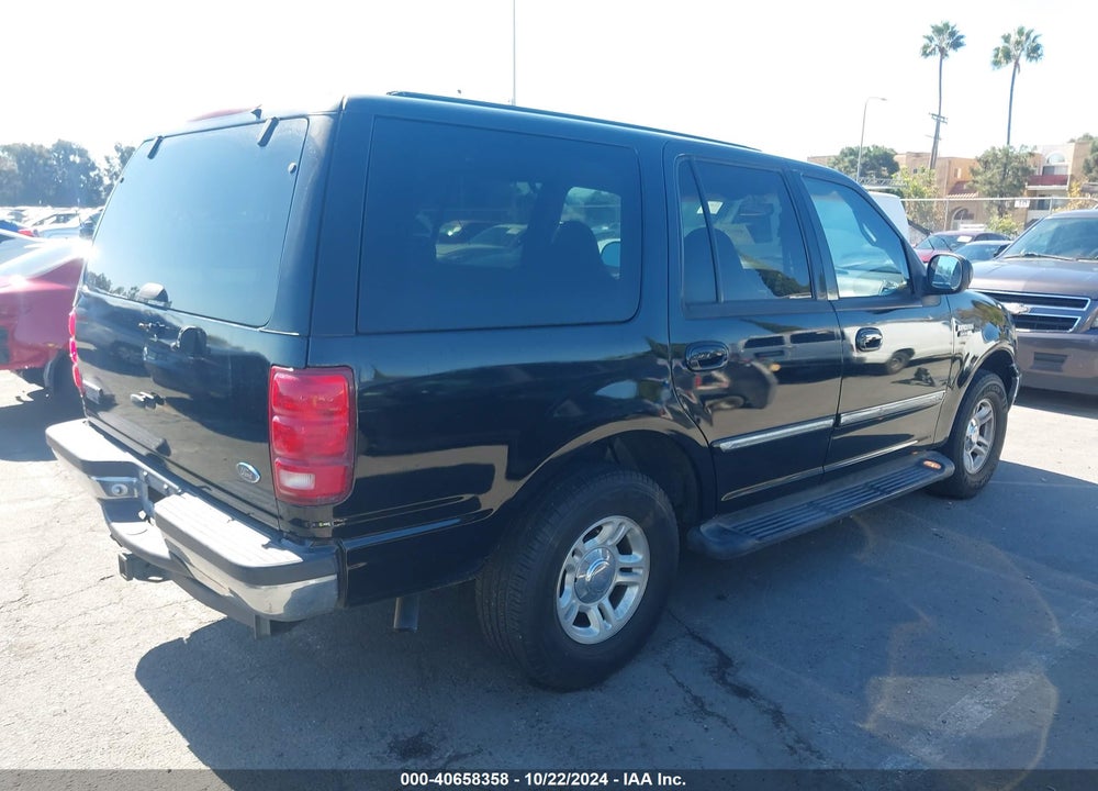 2000 FORD EXPEDITION XLT VIN: 1FMRU15L7YLA23933