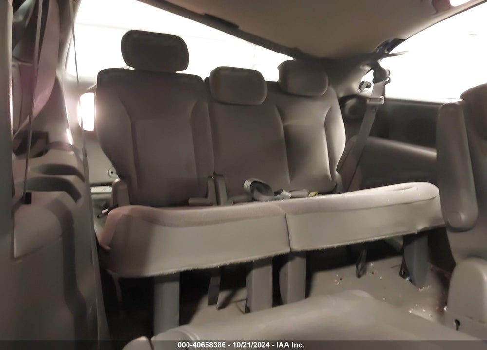 2006 DODGE GRAND CARAVAN SXT VIN: 2D4GP44L66R724220