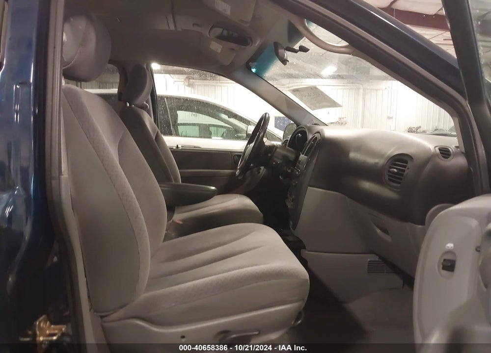 2006 DODGE GRAND CARAVAN SXT VIN: 2D4GP44L66R724220