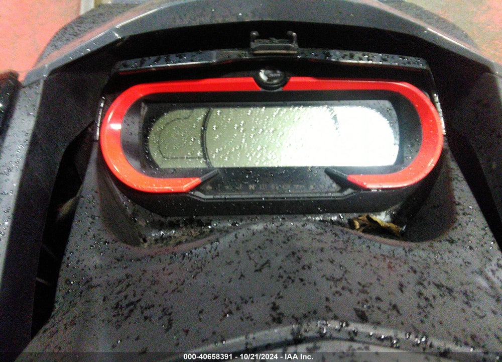 2020 SEADOO RXT-X 300 VIN: YDV42363B020