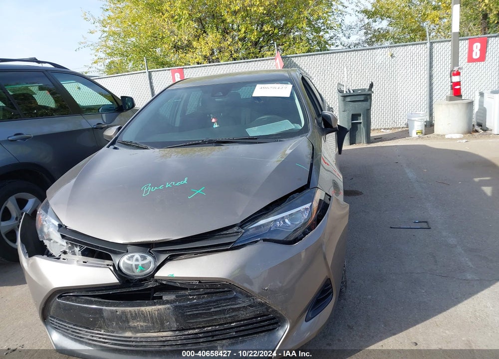2017 TOYOTA COROLLA LE VIN: 2T1BURHE1HC905902