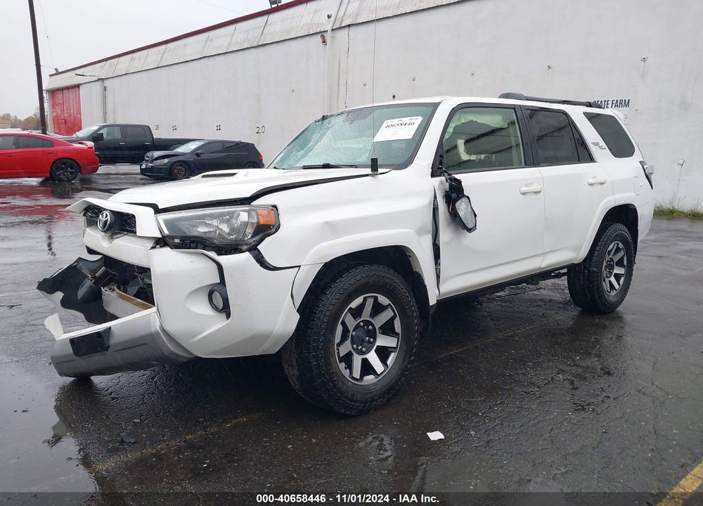 2019 TOYOTA 4RUNNER TRD OFF ROAD PREMIUM VIN: JTEBU5JR1K5653848