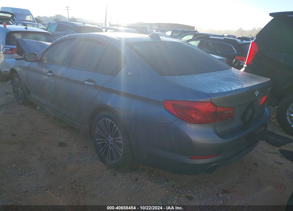 2018 BMW 530E IPERFORMANCE VIN: WBAJA9C5XJB033782