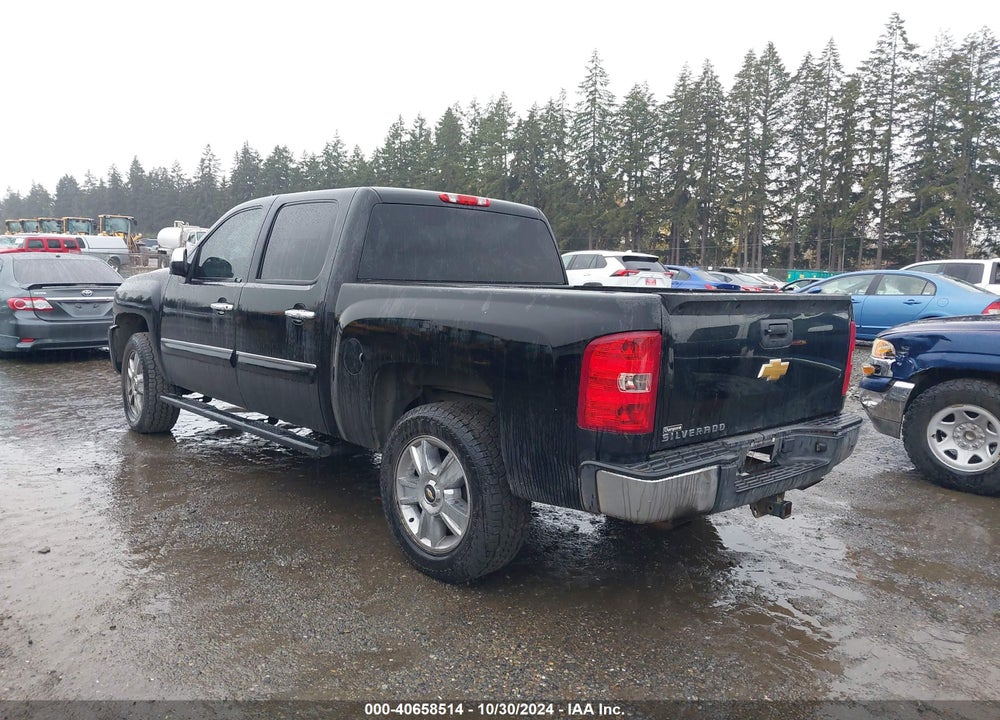 2013 CHEVROLET SILVERADO 1500 LT VIN: 3GCPCSE02DG243384