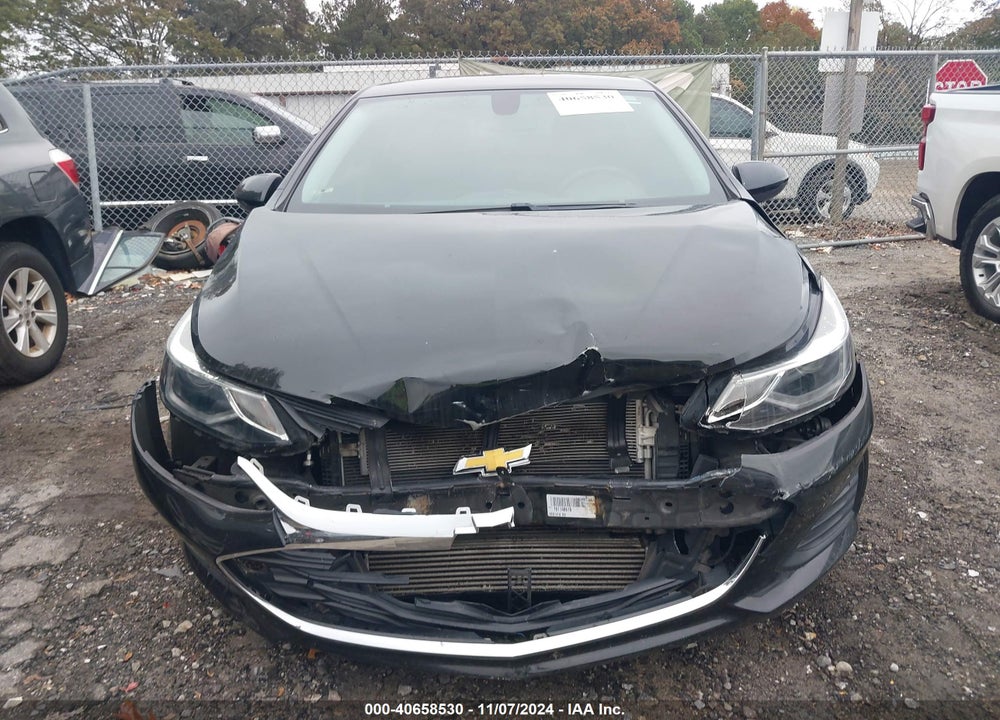 2019 CHEVROLET CRUZE LT VIN: 1G1BE5SM8K7145877