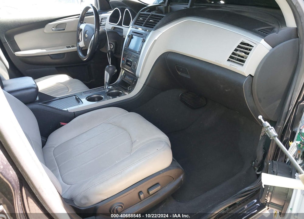 2011 CHEVROLET TRAVERSE LTZ VIN: 1GNKRLED9BJ355801