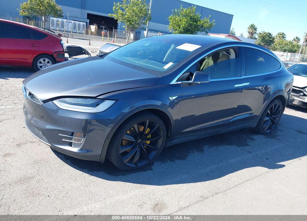 2016 TESLA MODEL X VIN: 5YJXCBE21GF002637