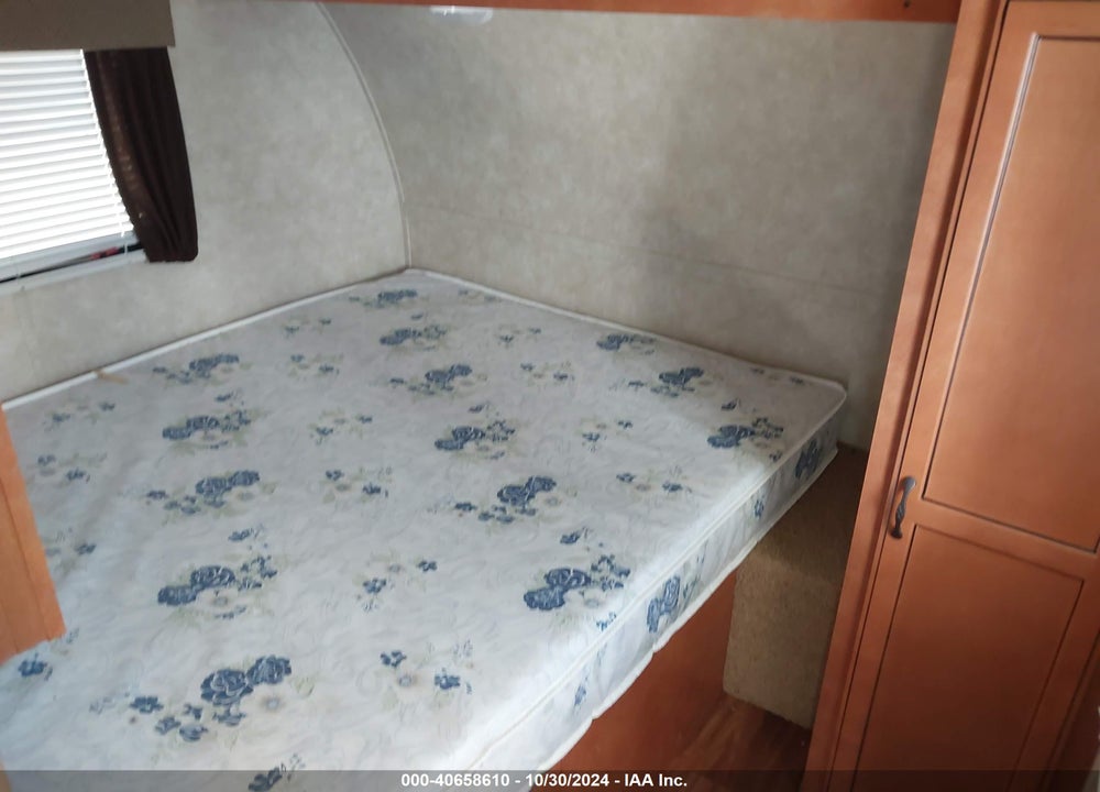 2015 GULFSTREAM AMERI-LITE M-255BH PULL BEHIND VIN: 1NL1GTL21F1116092