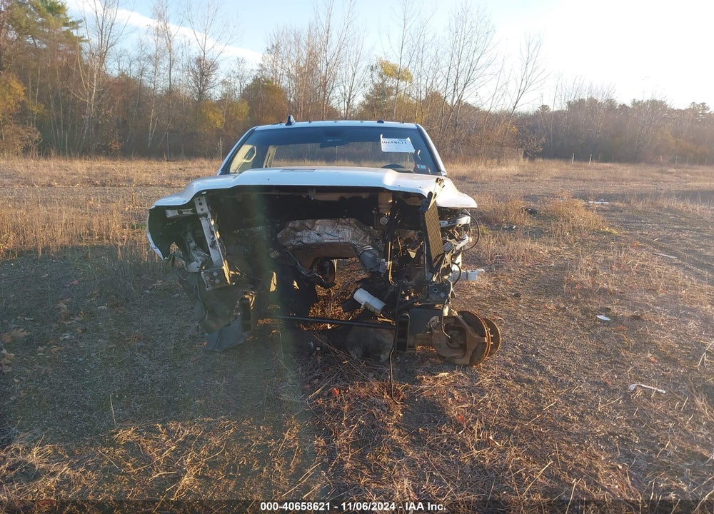 2022 RAM 4500 CHASSIS TRADESMAN/SLT VIN: 3C7WRLAJ7NG256229