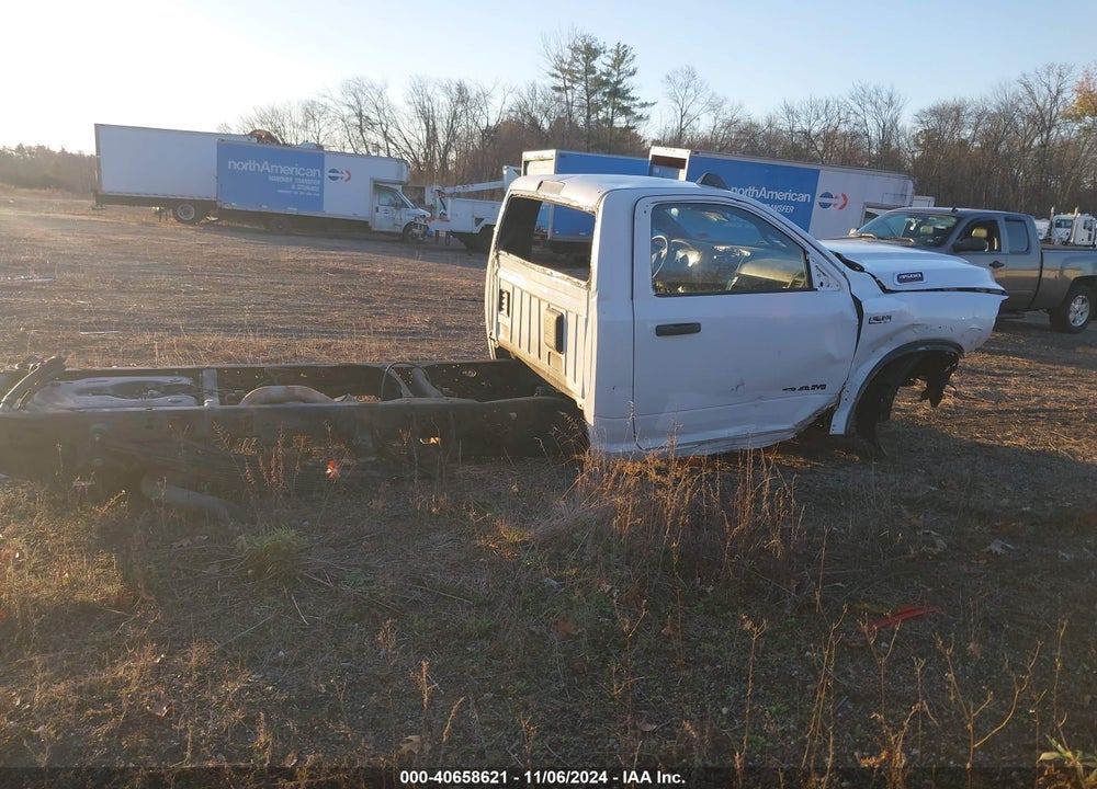 2022 RAM 4500 CHASSIS TRADESMAN/SLT VIN: 3C7WRLAJ7NG256229