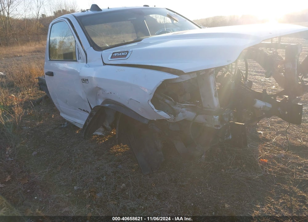 2022 RAM 4500 CHASSIS TRADESMAN/SLT VIN: 3C7WRLAJ7NG256229