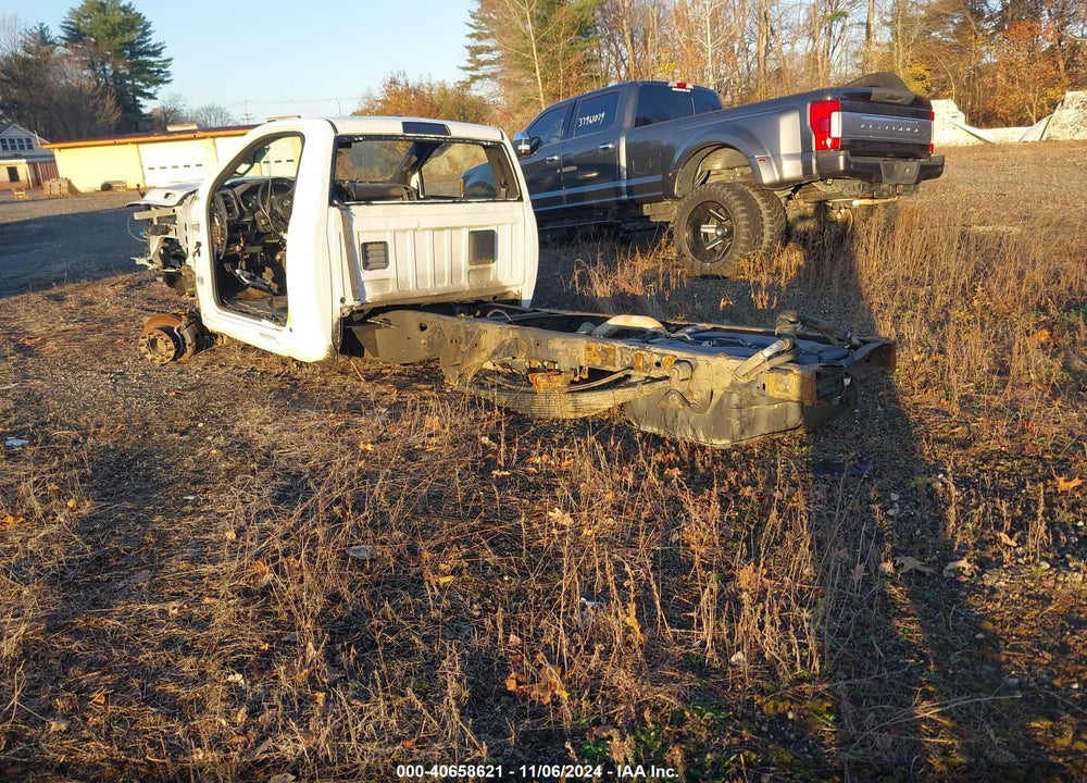 2022 RAM 4500 CHASSIS TRADESMAN/SLT VIN: 3C7WRLAJ7NG256229
