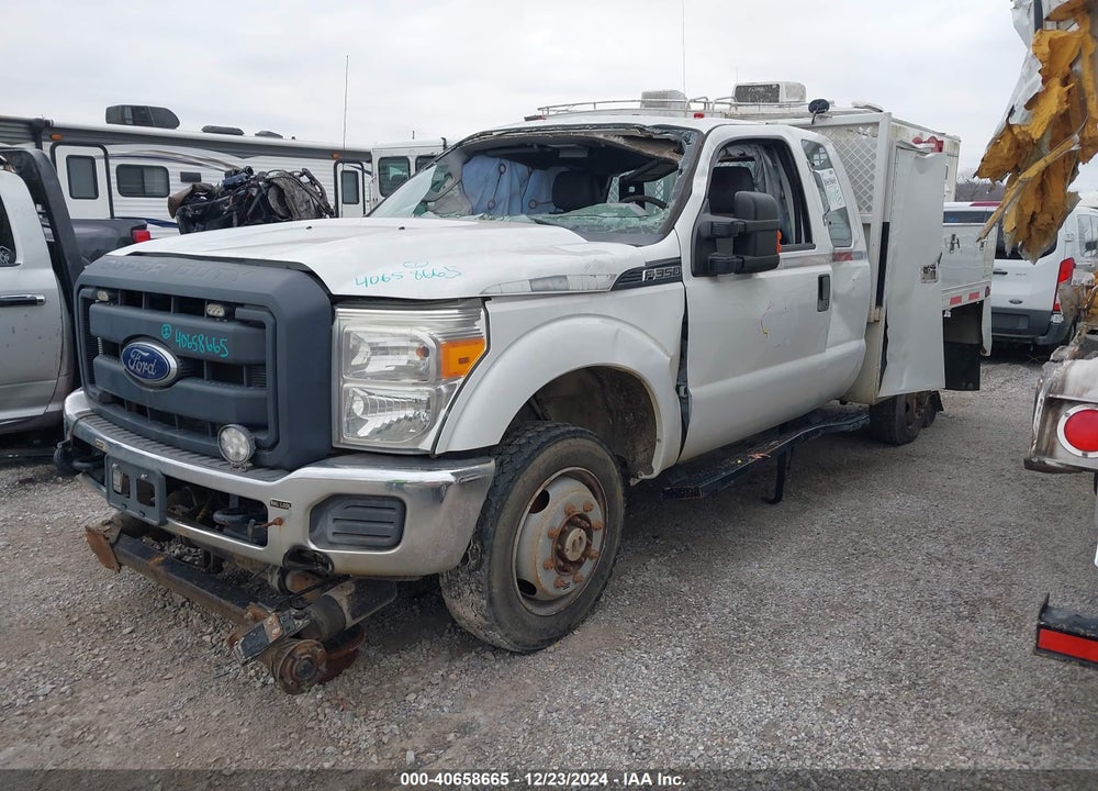 2015 FORD F-350 XL VIN: 1FT8X3B61FEC66544