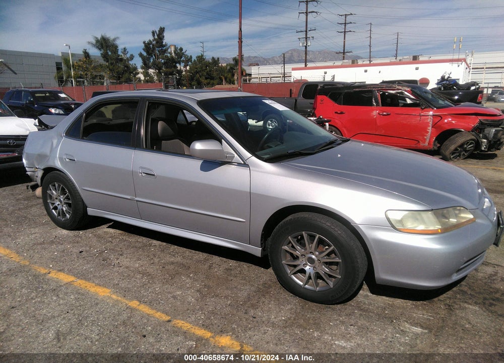 2001 HONDA ACCORD 3.0 EX VIN: 1HGCG16551A067112
