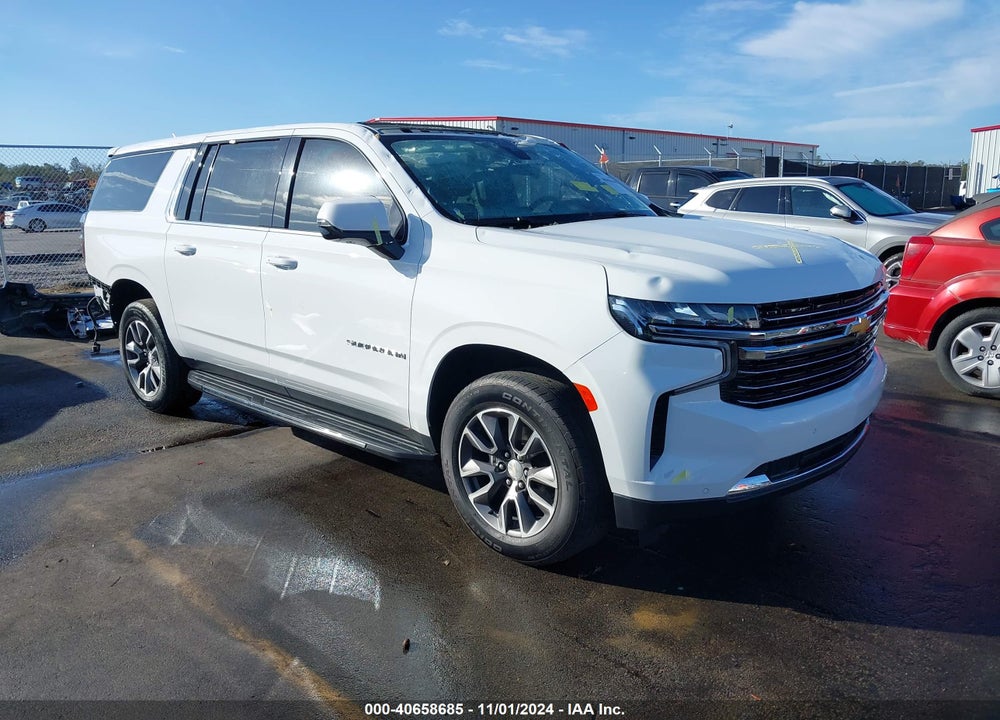 2022 CHEVROLET SUBURBAN 2WD LT VIN: 1GNSCCKD2NR257883