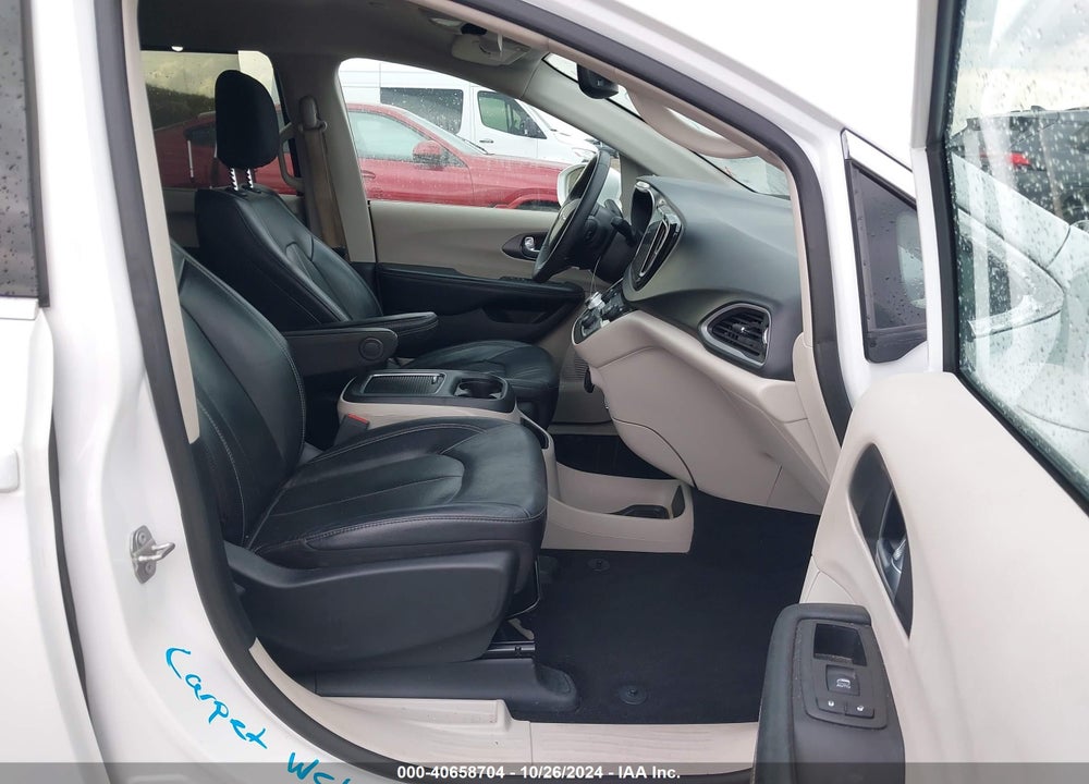 2022 CHRYSLER PACIFICA TOURING L VIN: 2C4RC1BG5NR116726
