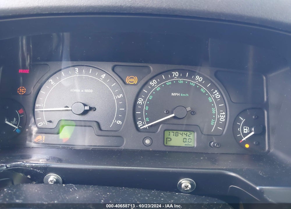 2004 LAND ROVER DISCOVERY HSE VIN: SALTP19464A842550