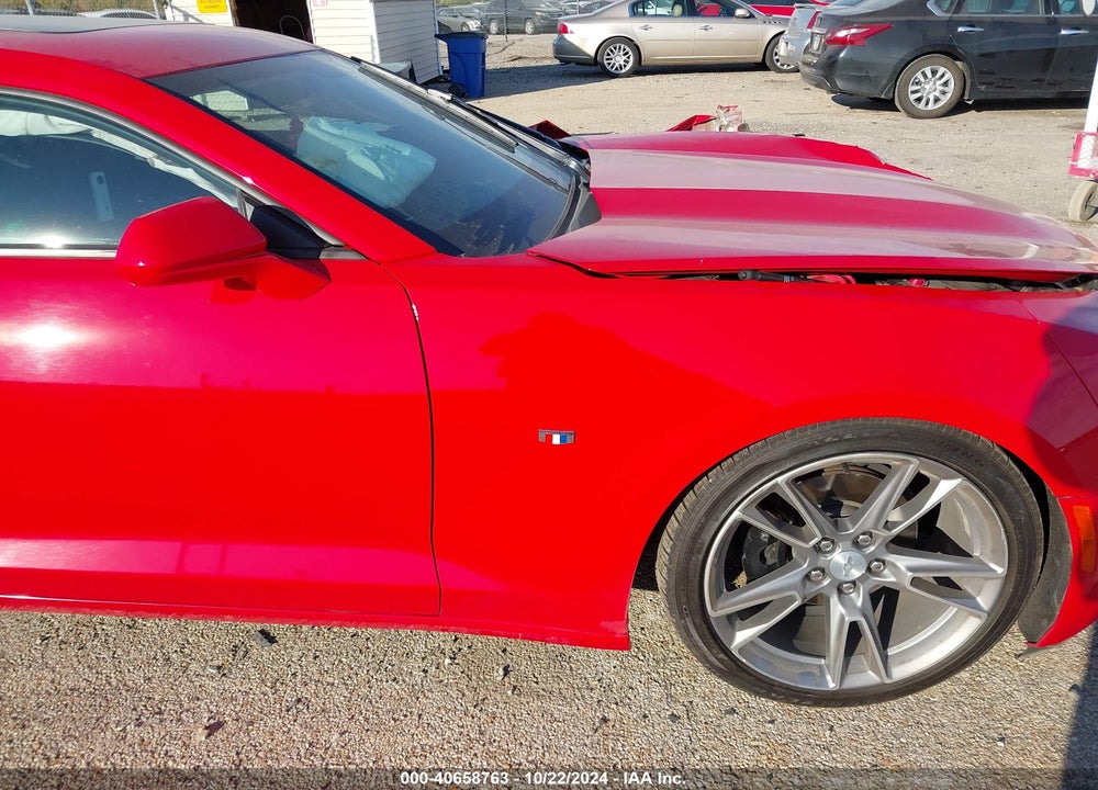 2019 CHEVROLET CAMARO 1LT VIN: 1G1FB1RS8K0152618
