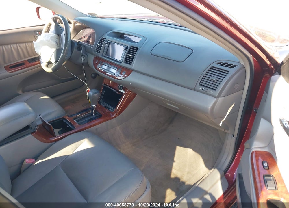 2005 TOYOTA CAMRY XLE V6 VIN: 4T1BF30K35U095577