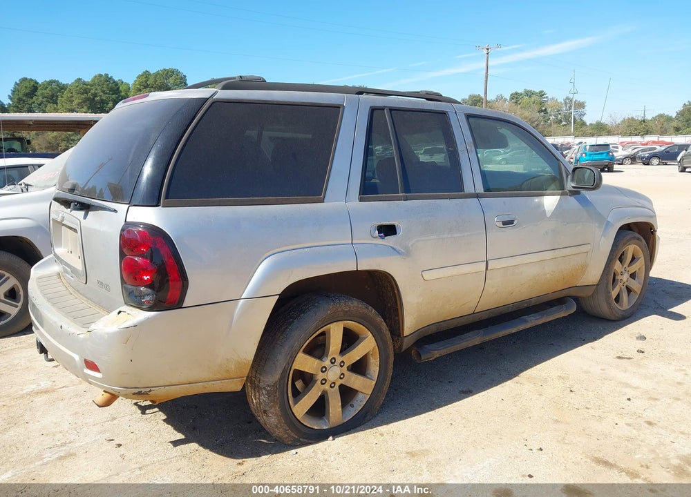 2008 CHEVROLET TRAILBLAZER LT VIN: 1GNDS13S582260674