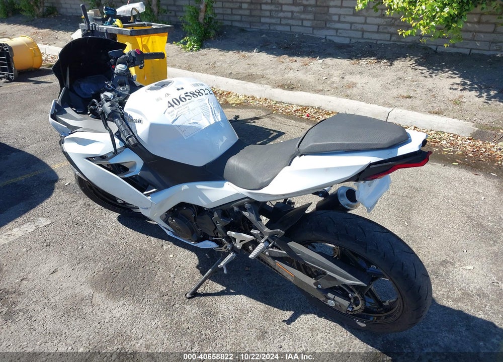 2020 KAWASAKI EX400 VIN: JKAEXKH14LDA65762