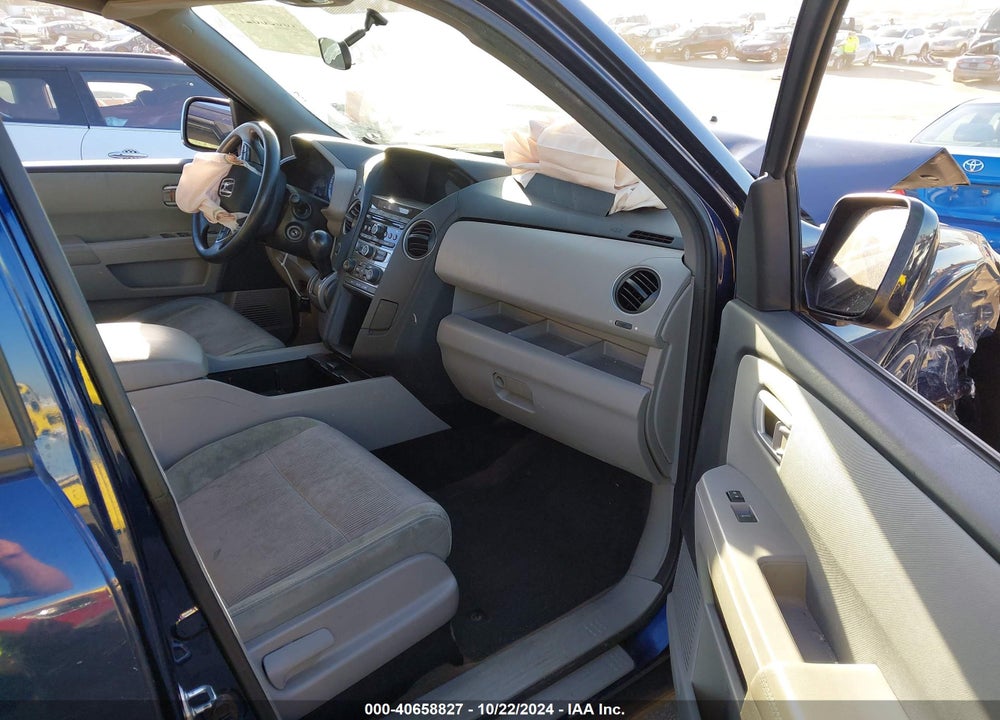 2013 HONDA PILOT EX VIN: 5FNYF4H42DB068985