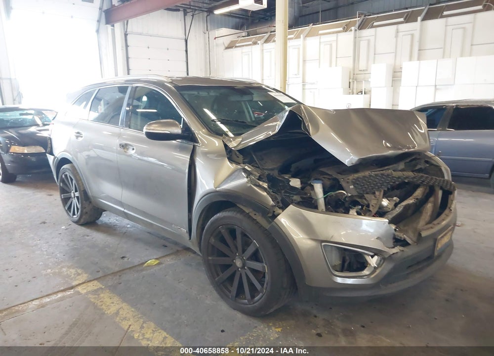 2016 KIA SORENTO 3.3L LX VIN: 5XYPGDA58GG137199