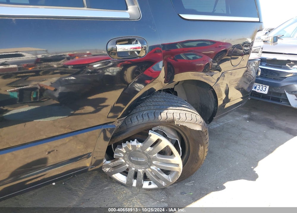 2012 LINCOLN NAVIGATOR VIN: 5LMJJ2J55CEL09017