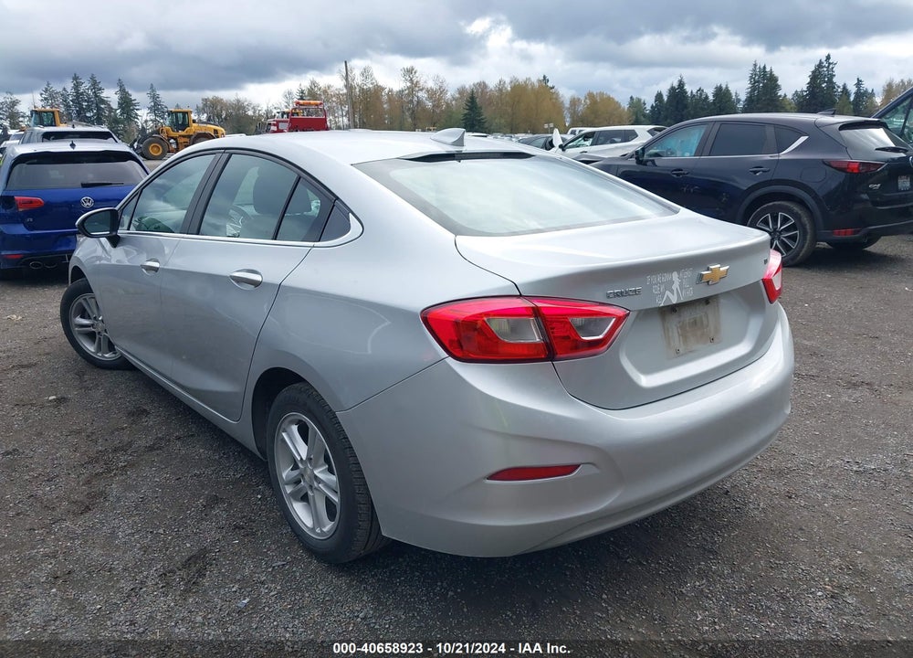 2018 CHEVROLET CRUZE LT AUTO VIN: 1G1BE5SMXJ7111745