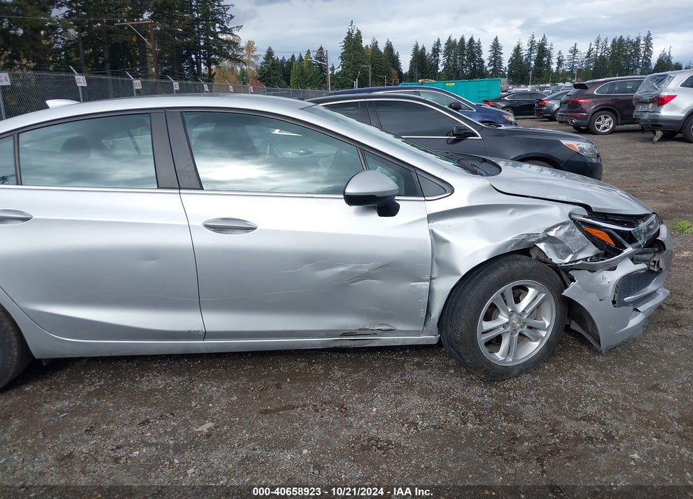 2018 CHEVROLET CRUZE LT AUTO VIN: 1G1BE5SMXJ7111745