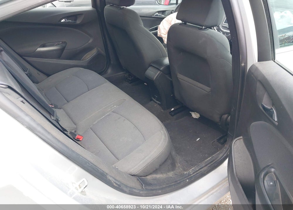 2018 CHEVROLET CRUZE LT AUTO VIN: 1G1BE5SMXJ7111745