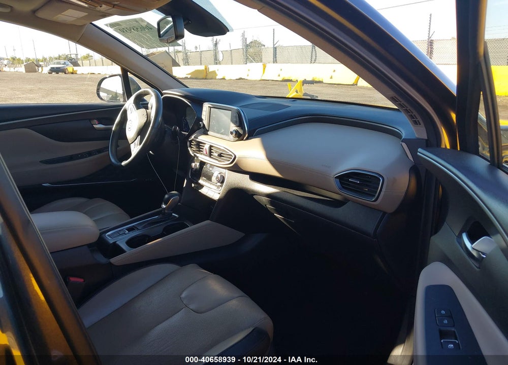 2020 HYUNDAI SANTA FE SEL VIN: 5NMS33AD8LH293587