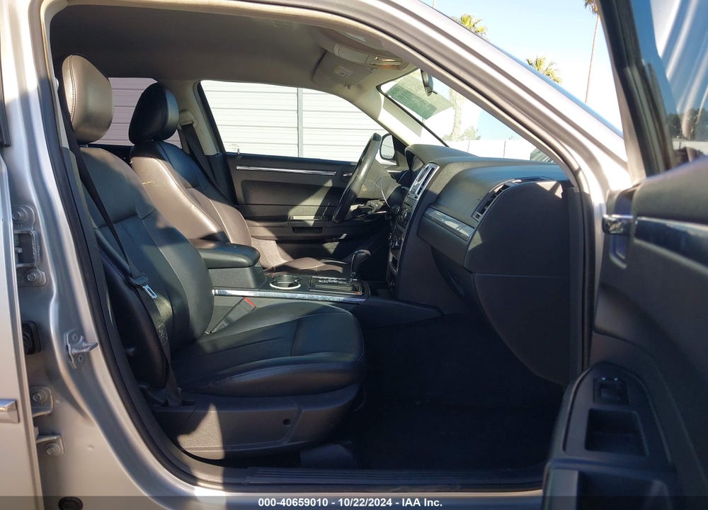2010 CHRYSLER 300 TOURING/SIGNATURE SERIES/EXECUTIVE SERIES VIN: 2C3CA5CV0AH206306