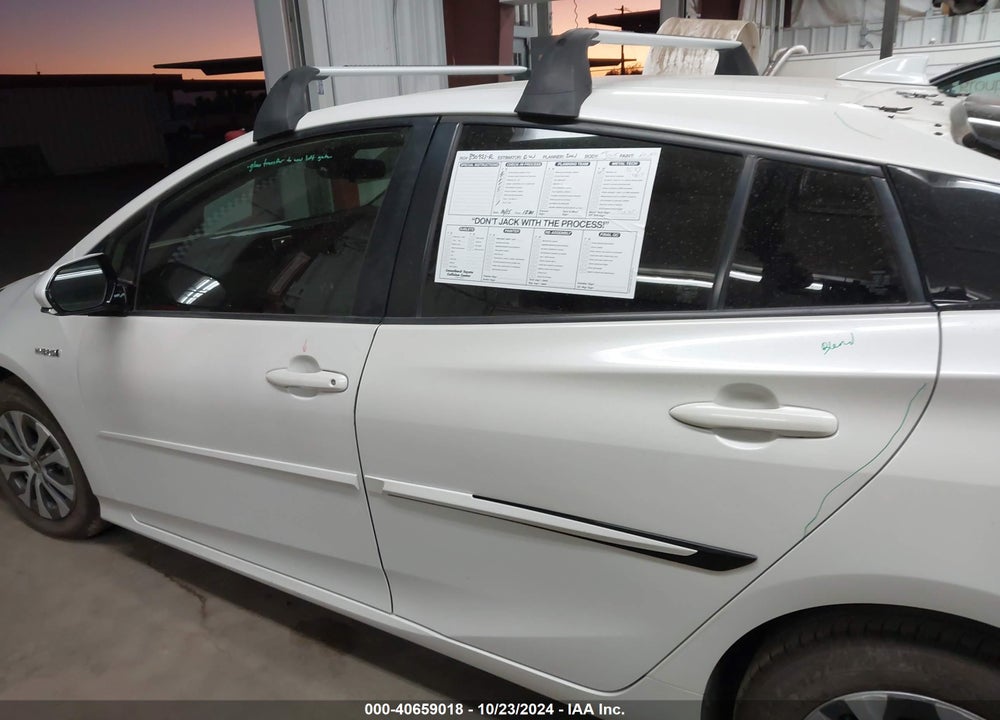 2019 TOYOTA PRIUS LE VIN: JTDL9RFU5K3003740