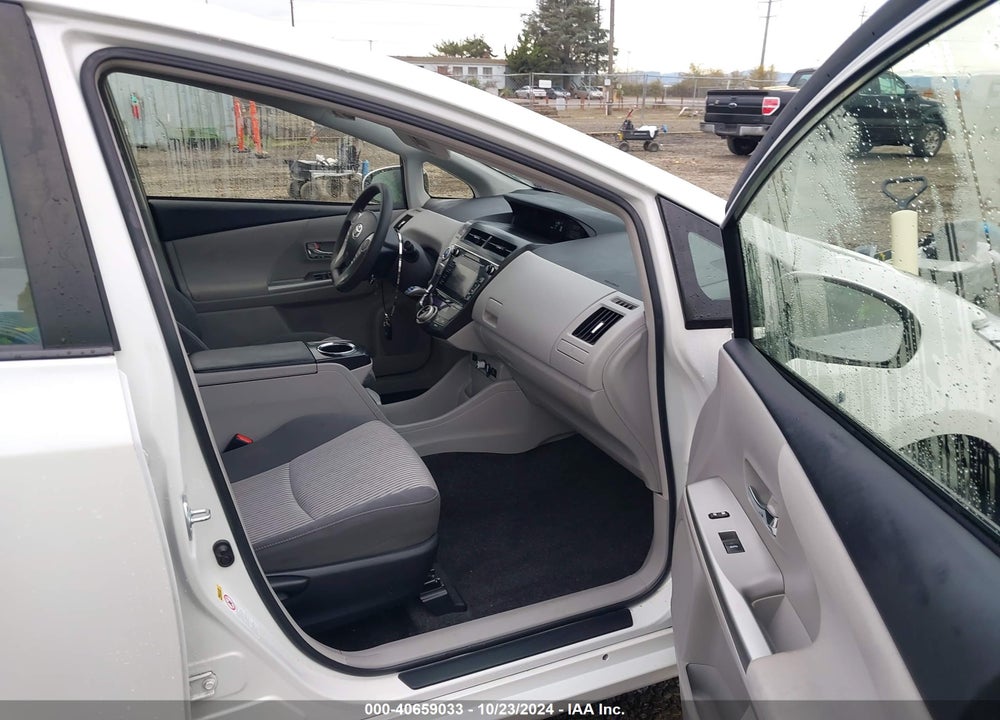 2016 TOYOTA PRIUS V THREE VIN: JTDZN3EUXGJ041875