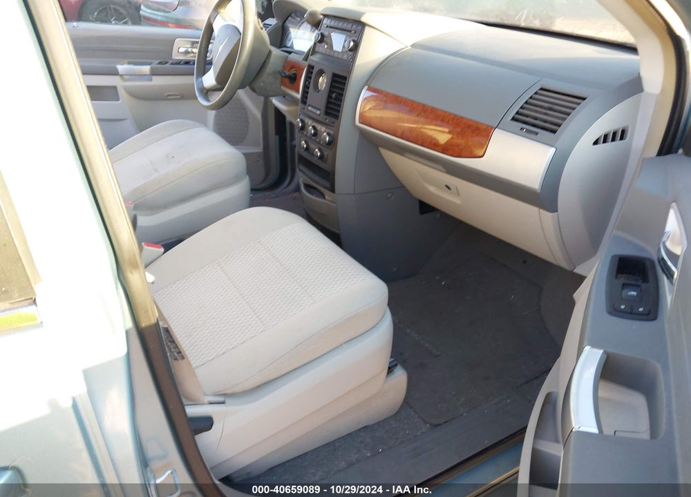 2008 CHRYSLER TOWN & COUNTRY TOURING VIN: 2A8HR54P68R674032