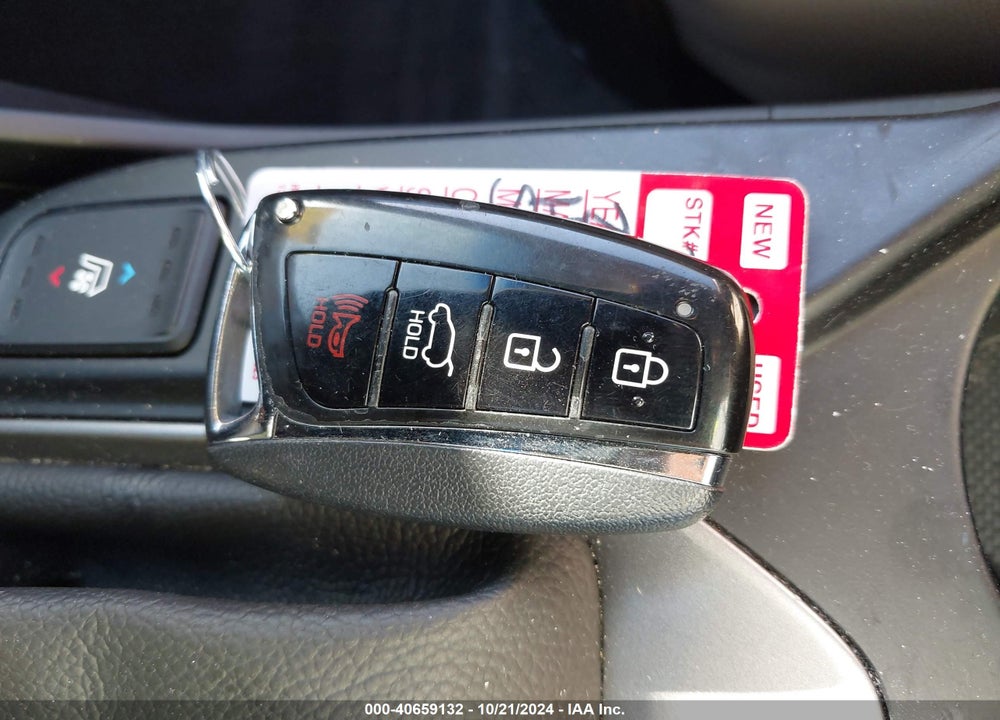 2018 HYUNDAI SANTA FE SE ULTIMATE VIN: KM8SR4HF2JU283053