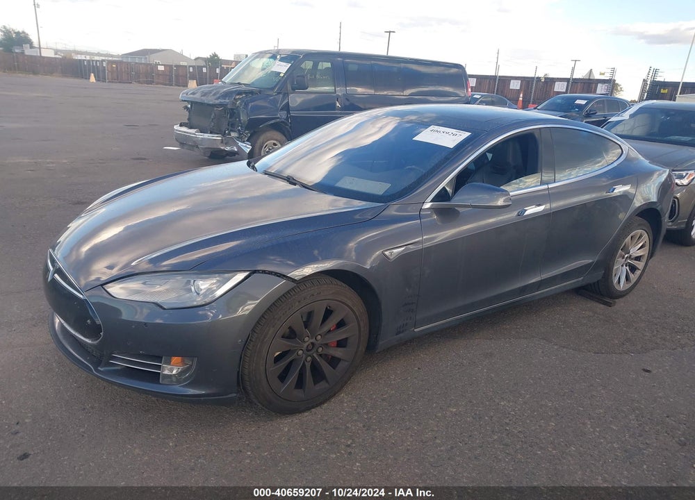 2014 TESLA MODEL S P85D VIN: 5YJSA1H20EFP63677