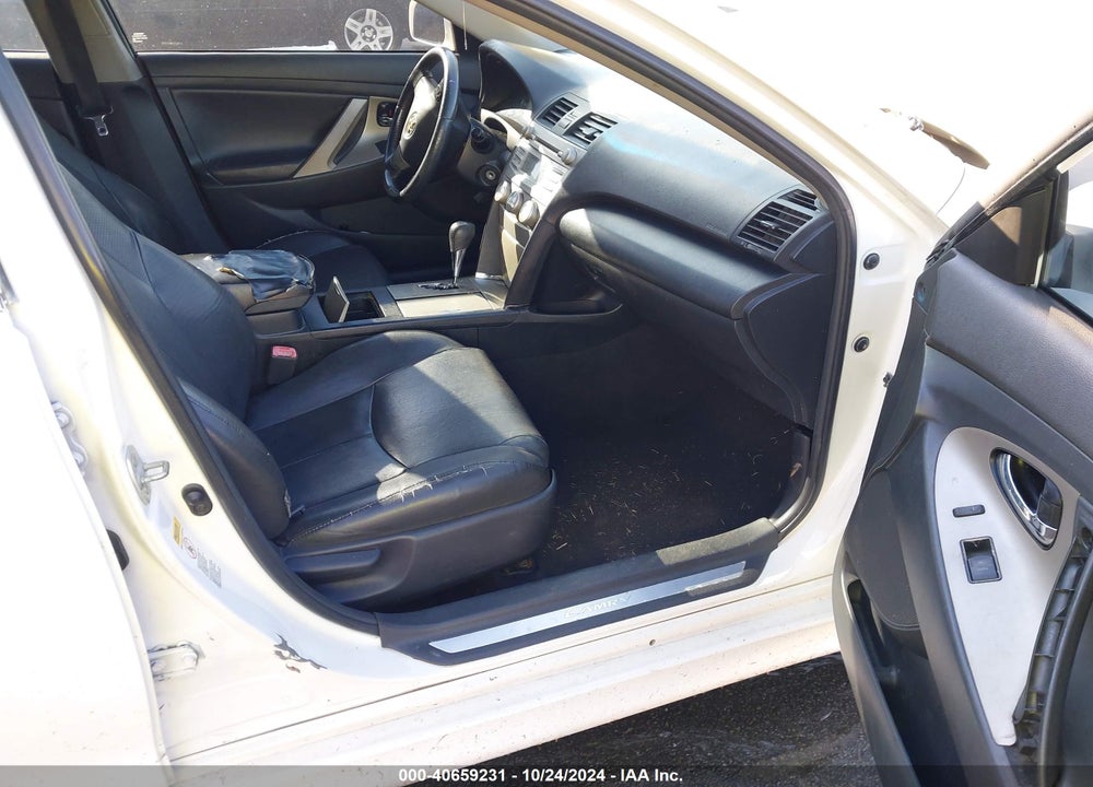 2011 TOYOTA CAMRY SE VIN: 4T1BF3EK4BU717950